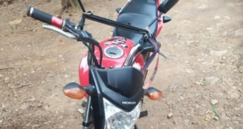 Embriagado e sem CNH, motociclista foge de abordagem, é perseguido e preso pela PMRv.