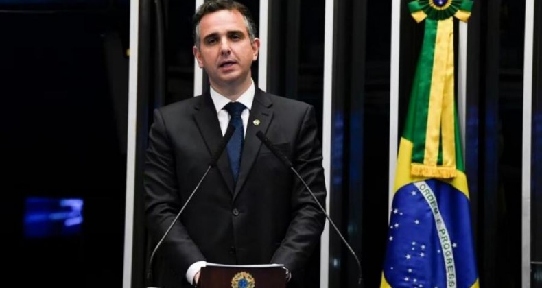 Rodrigo Pacheco é reeleito presidente do Senado.