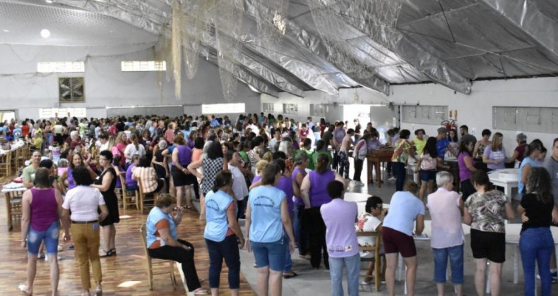 Jogos da Integração dos Clubes de Mães reuniu mais de 400 mulheres no último sábado.