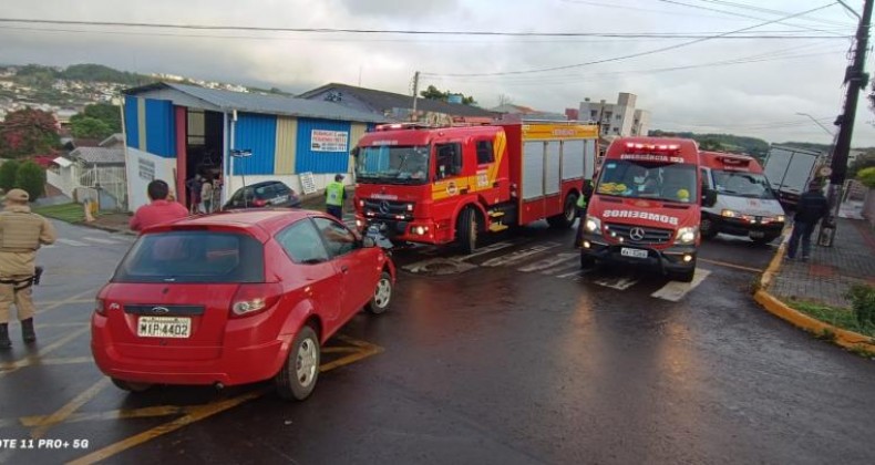 Acidente é registrado no centro de Maravilha.