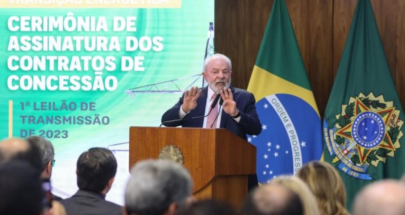 Lula vê Brasil como 