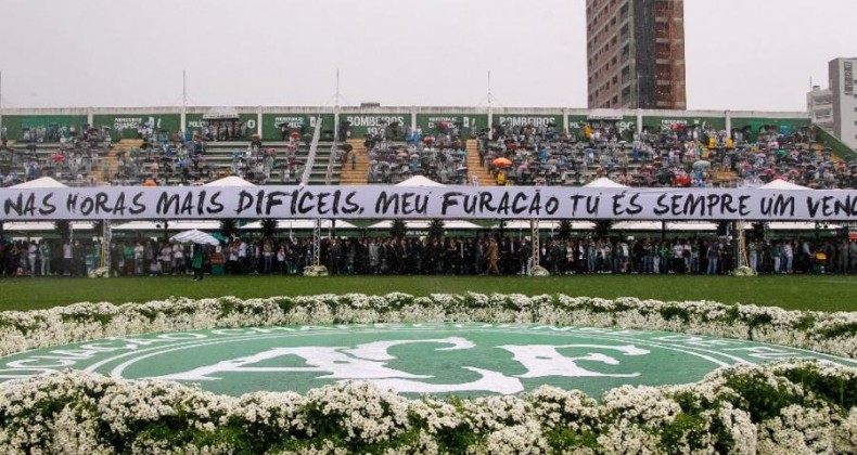 Acidente com delegação da Chapecoense completa 8 anos